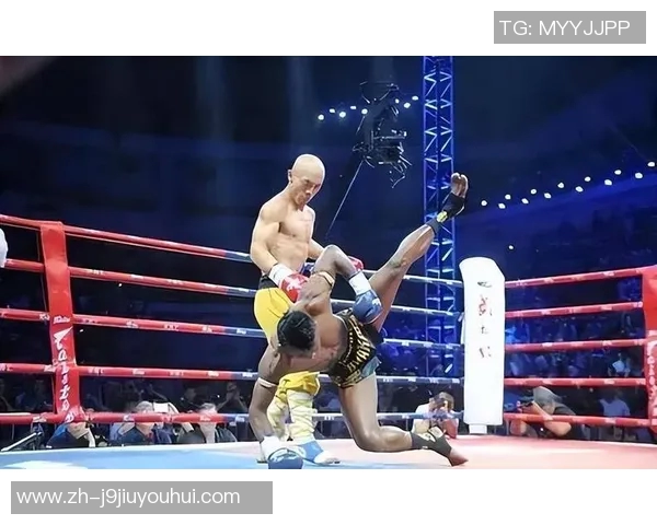 一龙与重口味的巅峰对决谁能在搏击场上笑到最后 一龙与重口味的巅峰对决谁能在搏击场上笑到最后